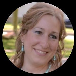 Meet your Posher, Lacey smith